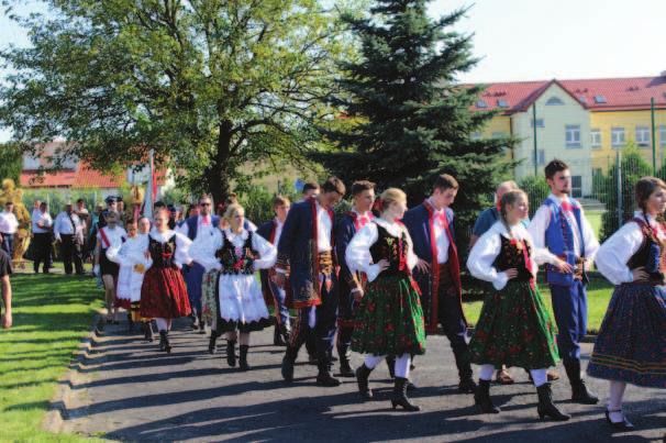 ECHO STOLNA Str. 2 Nr 53 Lipiec - Wrzesieñ 2016 Gminno - powiatowe do ynki w Stolnie 27 sierpnia odby³y siê obchody gminno powiatowych do ynek organizowanych w Stolnie.