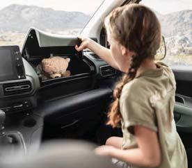 W zmodernizowanym wnętrzu Citroëna Berlingo pasażerowie mogą przetestować przyjazne i funkcjonalne