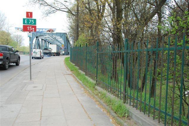 HOTEL I CAMPING TRAMP ul. KUJAWSKA 14 Obiekt całoroczny w bezpośredniej bliskości toruńskiej starówki.