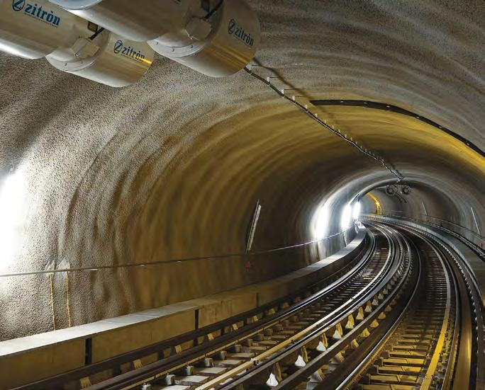 9 Rozwiązanie dla projektu: metro w Lozannie (Szwajcaria) Okładzina strukturalna na ścianach tunelu de Viret Zastosowano beton natryskowy o wysokiej wytrzymałości w połączeniu z natryskową membraną