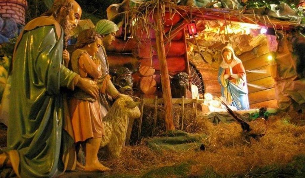Papież Choinka i szopka pomagają w kontemplacji Boga Oby te wspaniałe symbole Bożego Narodzenia wniosły w nasze rodziny i miejsca, gdzie przebywamy odbicie światła i czułości Boga, by pomóc nam w