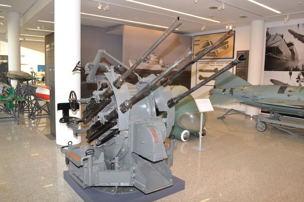 Poczwórnie sprzężona armata przeciwlotnicza z trałowca ORP Czajka 2 cm Flakvierling 38. Fot. M.