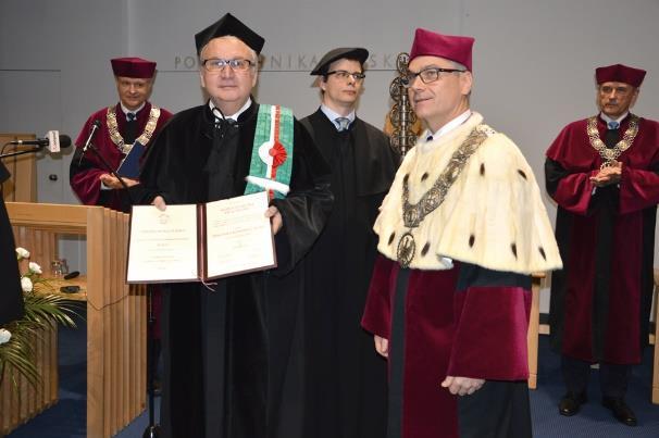 22 listopada w Centrum Edukacyjno-Kongresowy odbyła się uroczystość nadania tytułu doktora honoris causa prof. Aleksandrowi Sieroniowi ze Śląskiego Uniwersytetu Medycznego.