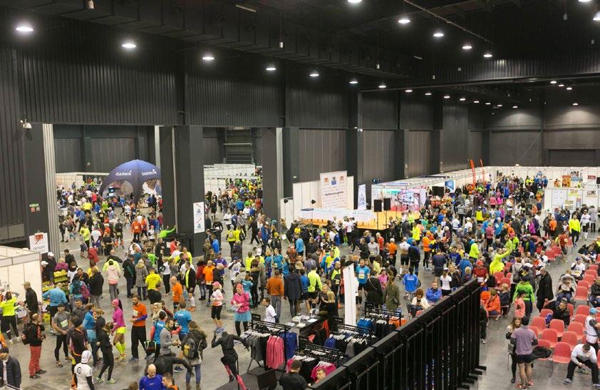 EXPO EXPO podczas zawodów AmberExpo Półmaraton Gdańsk to miejsce, w którym spotykają się zawodnicy, wystawcy, amatorzy aktywności fizycznej.