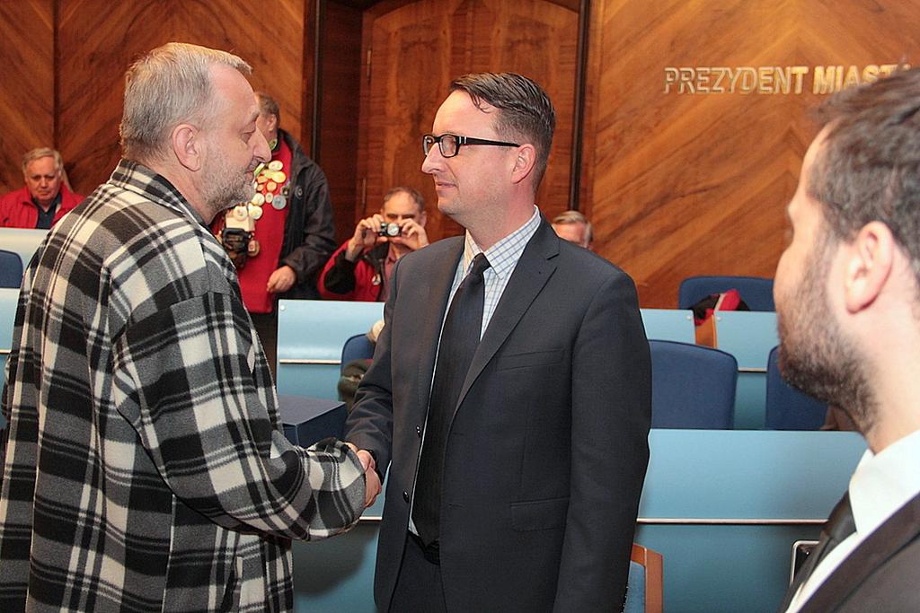 Po tak uroczym, aczkolwiek wyczerpującym, spacerze udaliśmy się do Baru Pasztecik, aby spróbować szczecińskiego specjału, czyli pasztecików z mięsem i z kapustą, popijanych czerwonym barszczykiem.