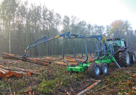 10 FARMA 6.3/6.7-9F opcja 4WD FARMA T9F od ponad dziesięciu lat należy do najlepiej sprzedających się przyczep do transportu drewna na rynku.
