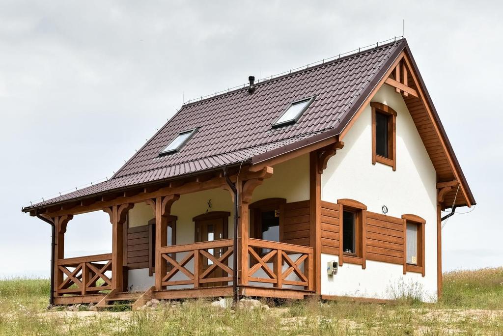 Dom drewniany LIBEREC I Pow. użytkowa: 55,00 m 2 5,8x7,2 m Dom LIBEREC I spodoba się tym, którzy szukają domu małego, funkcjonalnego, a zarazem atrakcyjnego domu.