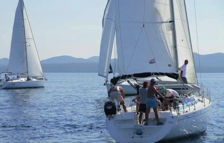 Student Regata Čaro jachtingu Vždy som si myslel, že lode a všetko okolo toho je zábava len pre bohatých. Opak je pravdou.