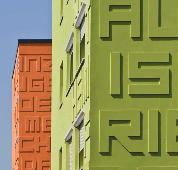 farby elewacyjnej (powierzchnia gładka) Na dole po prawej: Budynek mieszkaniowo-handlowy Freiburg im