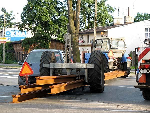 Od 14 maja wielu pasażerów toruńskiego MZK zmuszonych jest do podróży zastępczą linią autobusową nr 50, zamiast tramwajową jedynką.