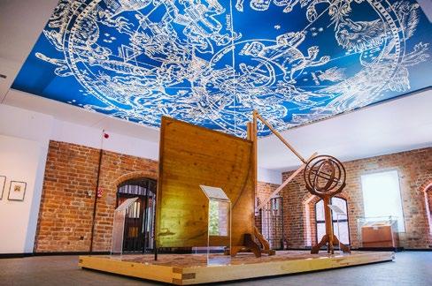 Frombork Wzgórze Katedralne Muzeum Mikołaja Kopernika Dawny pałac biskupi zwany też Pałacem Ferbera. Obecnie mieści główne sale ekspozycyjne Muzeum Mikołaja Kopernika. fot.