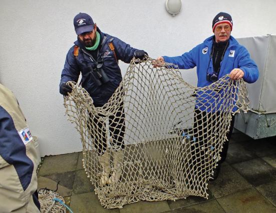 Zajęcia z sealhunterem. Fot. WWF/ J. Wilkanowski Zajęcia teoretyczne w ośrodku Seehundstation. Fot. WWF/ A. Kassolik Ważną część i duży obszar w ośrodku zajmują ekspozycje o charakterze edukacyjnym.