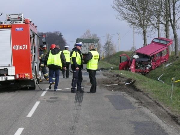 Straty oszacowano na kwotę ok. 300 tys. zł. w tym budynki 200 tyś zł. oraz mienie na które składało się zwłaszcza sprzęt RTV i AGD przeniesiony na okres zimowy z domków letniskowych.