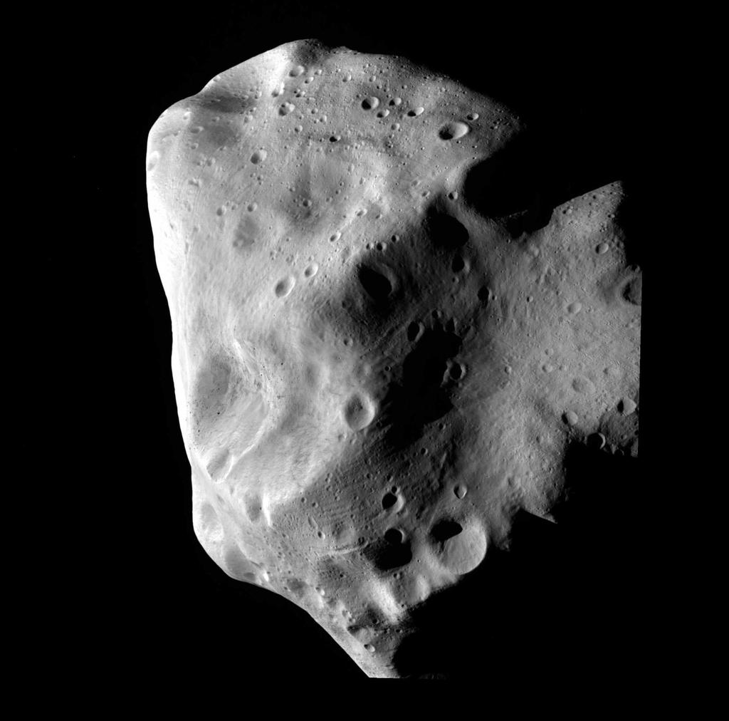 21 Lutetia z sondy Rosetta