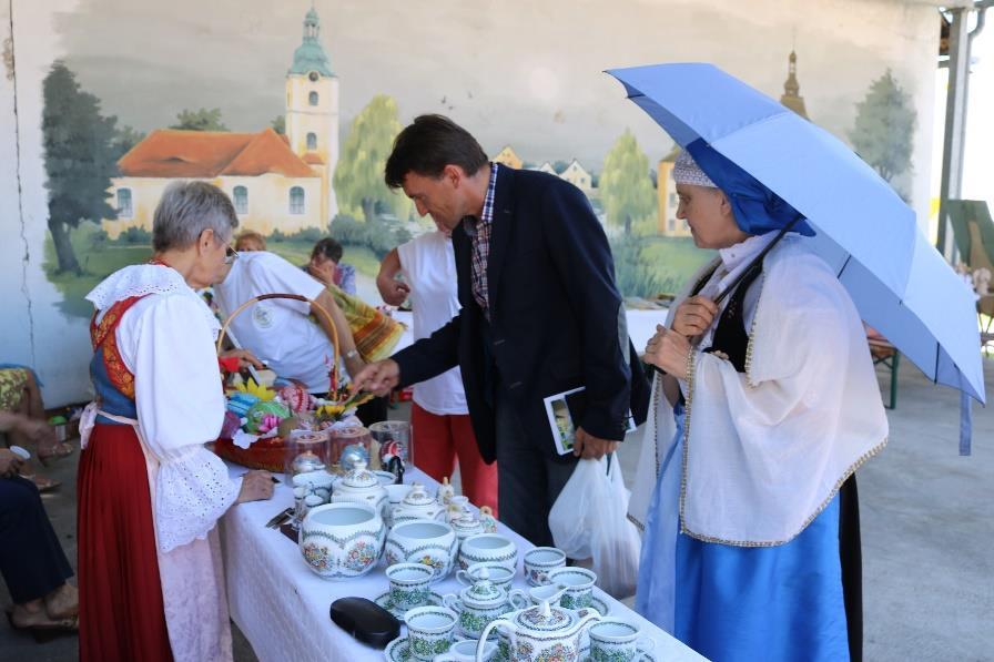 SIEĆ NAJCIEKAWSZYCH WSI PRODUKT POLSKIEJ SIECI ODNOWY I ROZWOJU WSI Wsie pretendujące do uczestnictwa w Sieci Najciekawszych Wsi muszą mieć odpowiednie walory, przede