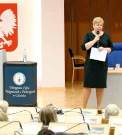 Po otwarciu konferencji Prelegenci w pełnej dbałości i trosce o codzienny los Słuchaczy przedstawili zagrożenia zdrowotne wynikające z wykonywania naszych zawodów oraz przeciążenia pracą i systemem