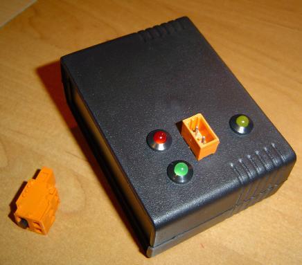 Programator do RMI -1: - sprzętowy programator modułów konfiguracyjnych dla kart STR/WYK podłączany do komputera za pomocą USB; projekt sprzętu, produkcja, oprogramowanie