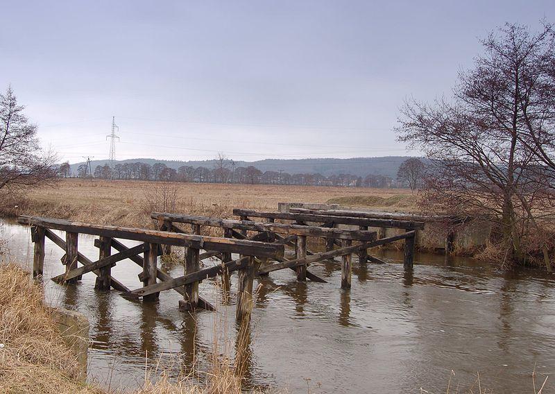 całych odcinków rzek już uregulowanych, a wraz z nią do