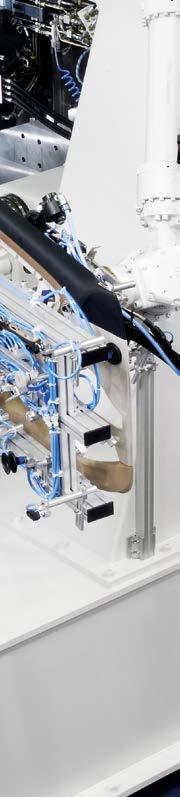 15 Perfekcyjna współpraca układów automatyki z maszyną Sprawdzona koncepcja automatyzacji Nasze kompleksowe kompetencje w dziedzinach wtrysku i automatyki to wymierna korzyść dla klienta.