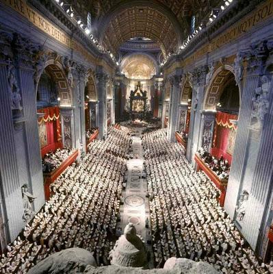 Farsa Vaticanum II Rzetelna ocena soboru po pięćdziesięciu latach KS. BENEDICT HUGHES CMRI Wieczorem 11 października bieżącego roku [tj. 2012] księżyc świecił nad Placem Św.