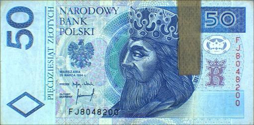 Emisja 1994 Emisja 2012 9) Zagniecenia Banknoty pogniecione można zwykle rozpoznać na podstawie zmniejszonego współczynnika odbicia lub zmniejszonej sztywności papieru.