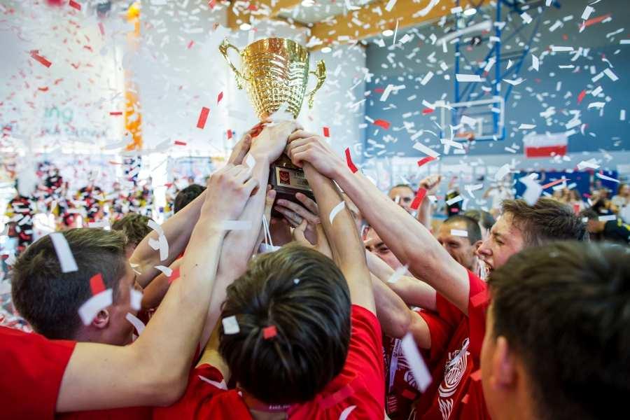 MISTRZOWIE 2017 Basket Liga Kobiet 1KS Ślęza Wrocław 1 Liga Kobiet SMS PZKosz Łomianki Puchar Polski Kobiet Wisła Can-Pack Kraków Mistrzostwa Polski Kobiet U22 Cosinus Widzew Łódź Mistrzostwa Polski