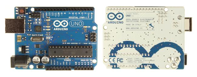 Arduino UNO R3 przód/tył. Uwaga! Od pewnego czasu oryginalne płytki zaczęto produkować w kolorze turkusowym. Jednak na rynku ciągle dostępne są również wersje niebieskie (jak powyższa).