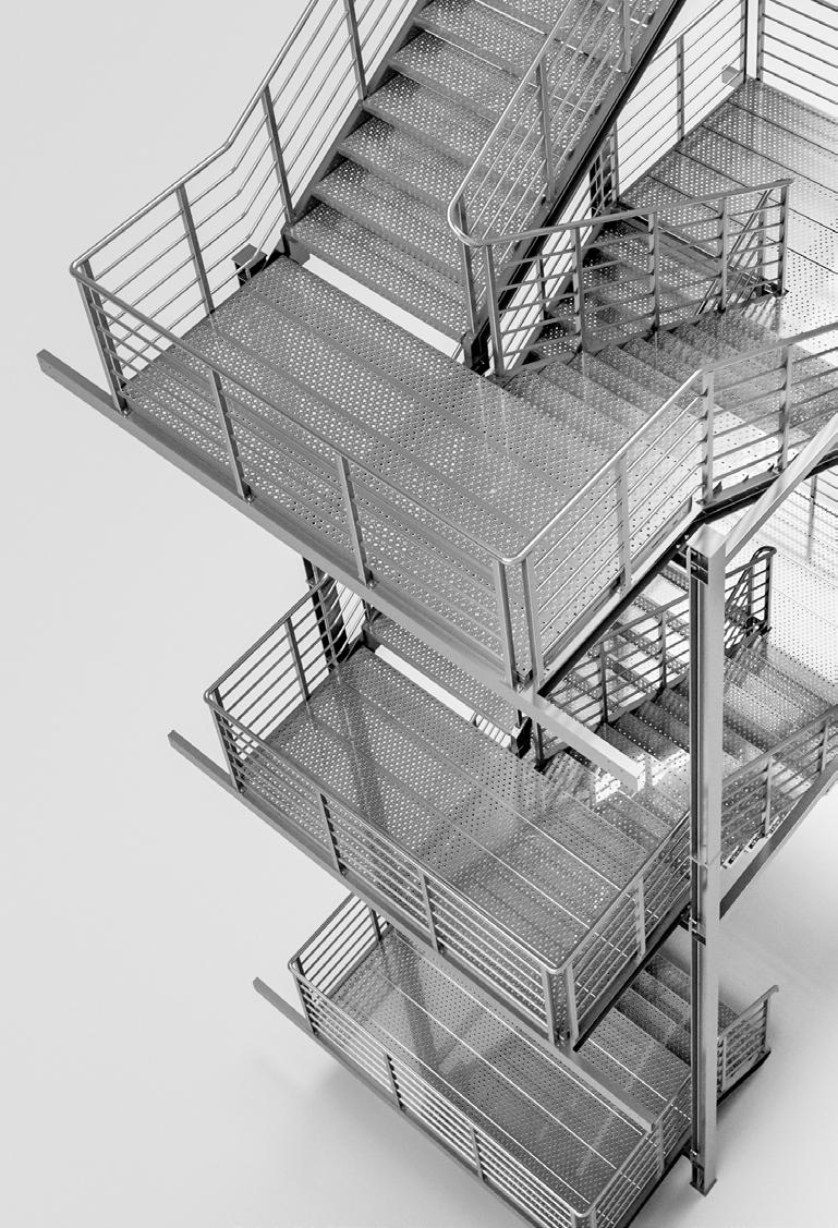 SCHODY EWAKUACYJNE Główne zastosowanie to droga ewakuacji w budynkach użyteczności publicznej i budownictwie wielorodzinnym jako schody zewnętrzne lub wewnętrzne Wzmocniona konstrukcja