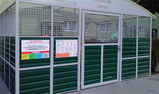 Zarząd Spółdzielni Mieszkaniowej Karwiny zwraca szczególną uwagę na estetykę naszego osiedla. Z tego względu od kilku lat realizuje m.in. program polegający na przebudowie istniejących wiat śmietnikowych, które swoją nową formą i kolorystyką wkomjestrze Sądowym na podstawie art.