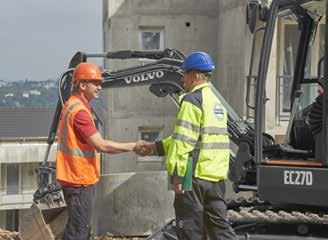 Szybka i bezpieczna wymiana osprzętu Opracowana przez firmę Volvo mechaniczna szybkozłączka ze sworzniem chwytakowym umożliwia szybką i wydajną wymianę osprzętu.