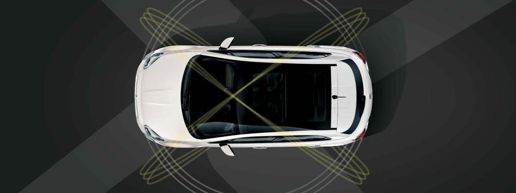 System Brake Control Powiadamia kierowcę, kiedy czujniki radarowe i wideo rozpoznają zbyt dużą różnicę prędkości między Fiatem 500X a pojazdem go poprzedzającym, a więc kiedy zaistnieje potencjalne