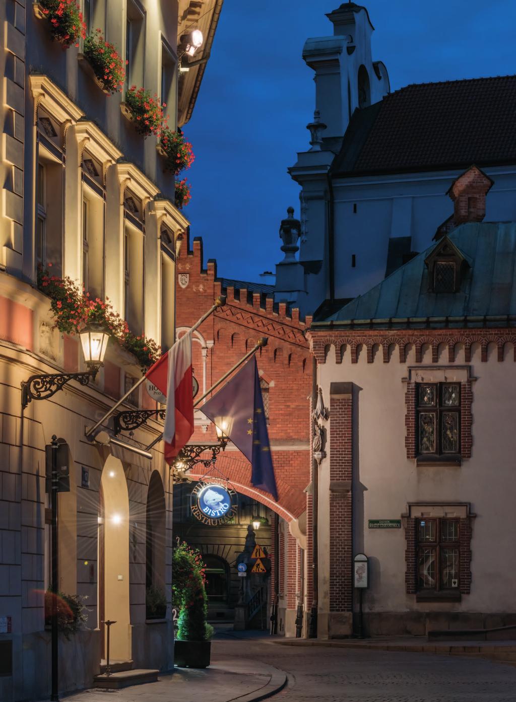 Zabudowania przy jednej z nielicznie zachowanych w Krakowie ulic podmurnych Pijarskiej, która prowadzi wzdłuż dawnych murów miejskich od ulicy Szpitalnej do ulicy św.. fot.