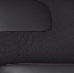 Usiądź wygodnie Pakiet Seat Luxury (BVFAC) tapicerka skórzana perforowana Salerno (ciemna RNJ lub jasna RNM) zawiera: elektryczną regulację położenia przednich foteli w 10.