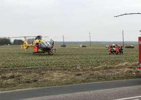 Wypadek w Goszczynie 8 marca, w wyniku nadmiernej prędkości na łuku drogi, doszło do zderzenia dwóch samochodów na DW-213. Jeden z kierowców został uwięziony w rozbitym pojeździe.