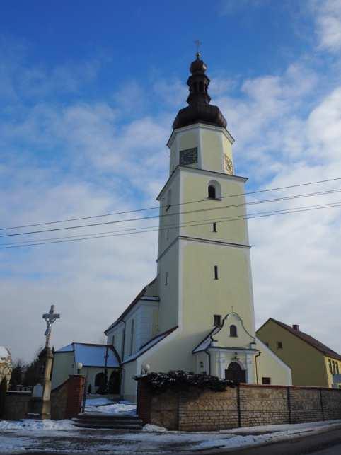 Racławiczki, kościół par. pw. św. Marii Magdaleny, 1802, 1066/66 z 18.01.1966 Obecny kościół wzniesiono w 1802 r., następnie w 1913 r. przebudowano elewację zachodnią i wieżę.