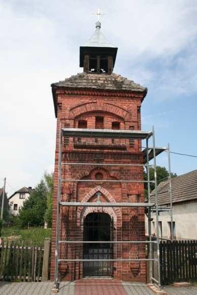Renowacja kapliczki - dzwonnicy w Smolarni (2014) W 2014 r. zakończono renowację kapliczki dzwonnicy przy ul. Opolskiej w Smolarni.
