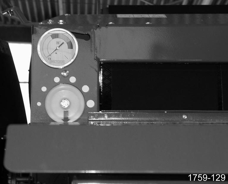 9.4.2 RP 445 E-LINK Ustawianie średnicy beli: przycisnąć kilkakrotnie prawy przycisk funkcyjny, aż na wyświetlaczu urządzenia sterującego pojawi się