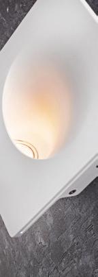 PRODUCENT OŚWIETLENIA LIGHTING PRODUCER OPRAWY ŚCIENNE / WALL LAMPS ALTO 210 78 Ø150 253 x 213 250 - oprawa do wbudowania nieruchoma, - materiał: gips i metal, - kolor: biały, może być malowany