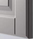 Drzwi EKESTAD mają cienką ramę z litego jesionu i panel wykończony