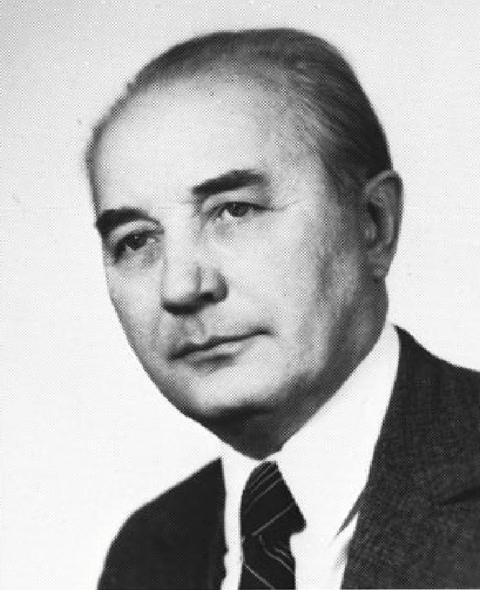 WŁADYSŁAW LATEK (1916-1991) Inżynier elektryk, naukowiec, dydaktyk i społecznik. Profesor Politechniki Warszawskiej w dziedzinie maszyn elektrycznych, a zwłaszcza turbogeneratorów.