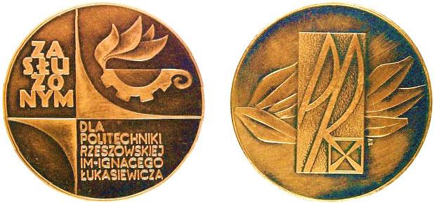 wypromowanie pięciu doktorów. Fot. 4. Medal Ampere a Fot. 5.