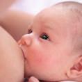 Korzyści dla dziecka Mleko kobiece jest wyjątkową substancją, która idealnie dostosowuje się do potrzeb żywieniowych noworodka.