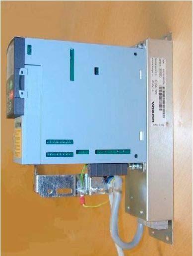vacon Panel sterujący 31(86) Instalacja zewnętrznego filtra RFI Poziom EMC przemienników wielkości mechanicznej MF2 oraz MF3 może zostać podniesiony z poziomu N do H poprzez dodanie zewnętrznego