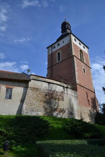 W wiekach XII, XIII ukształtowała się kasztelania biecka, której siedzibą był warowny gród-zamek.