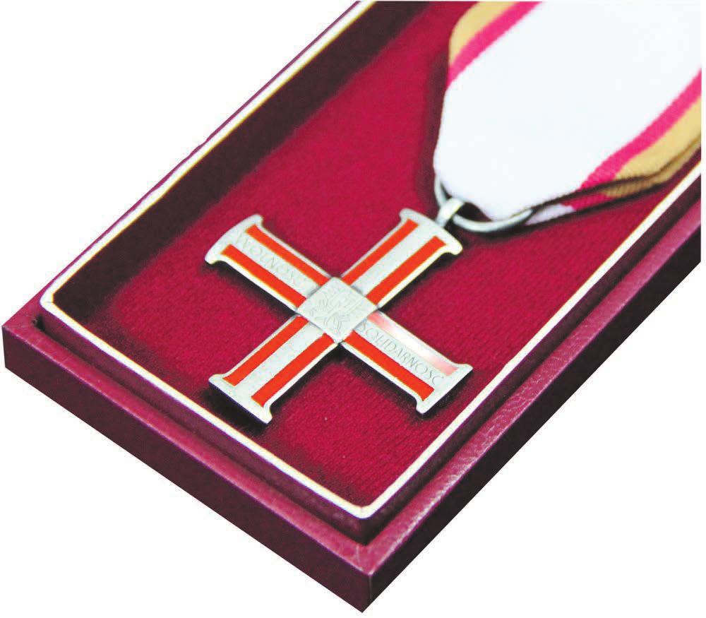 zaszczytne odznaczenie wręczył IPN Łukasz Kamiński grupie iczyli w działalności opozycyjnej zystości w Auli Papieskiego cławiu, obecni byli załka województwa, atanckich, konsulowie owo-wschodniej.