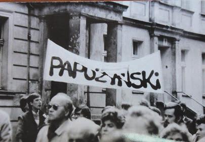 5 XII 1981 delegat na I WZD S RI w Legnicy, następnie przewodniczący Zarządu Wojewódzkiego S RI w Legnicy (w Prezydium: wiceprzewodniczący Jerzy Szymonowicz i Jerzy Wyrwiński, sekretarz Andrzej