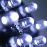 Oświetlenie ledowe: wszystko o trwałości LEDów Choć diody świecące są coraz częściej stosowane, a ich ceny są z roku na rok niższe, koszt inwestycji wciąż przewyższa tradycyjne rozwiązania.