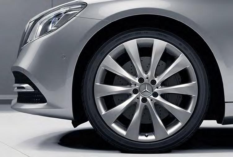 Na zewnątrz Wnętrze Transport i ochrona AMG Bezpieczeństwo i jakość. Spis treści. Głównym celem marki Mercedes-Benz jest realizacja wizji bezwypadkowej jazdy.