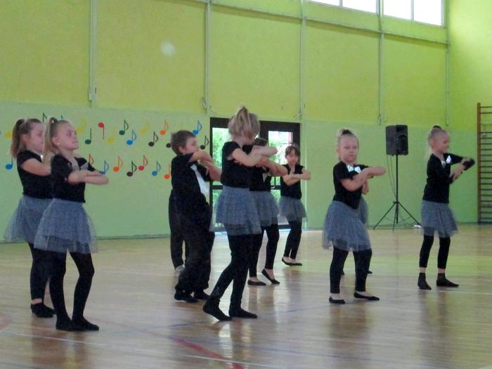 I III "DISCO SHOW".