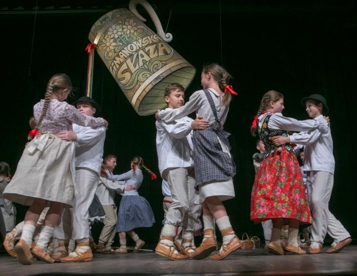 Do swych najważniejszych osiągnięć Zasadnioki zaliczają: w latach 2006, 2010, 2011, 2013, 2015 - I miejsce na Festiwalu Folklorystycznym Limanowska Słaza, wielokrotny udział w Karpackim Festiwalu